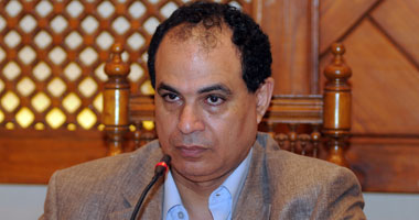 "هيئة الكتاب" توفر أتوبيسين جديدين لموظفيها بمناسبة عيد العمال