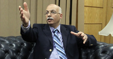 خلال احتفال النقابة باليوم العالمى للممرضة..وزير الصحة:خطة خمسية لتطوير تعليم التمريض..ووزير التعليم العالى: القضاء على العجز فى عام 2020..والنقيب: قدمنا مشروعا مزاولة المهنة والنقابة لتشريعية الوزراء