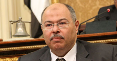 حاتم بجاتو فى أول ظهور له بالشورى: تولى الوزارة اختبار من الله.. والكفاءة هى الفيصل وليس التوجه السياسى.. وسأحرص على مد الجسور بين الحكومة والنواب.. ويؤكد: طرد السفير الإسرائيلى من أعمال السيادة