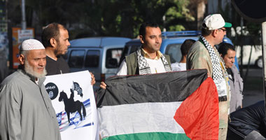 لاجئون فلسطينيون ببيروت يشكون للأمم المتحدة "النكبتين"