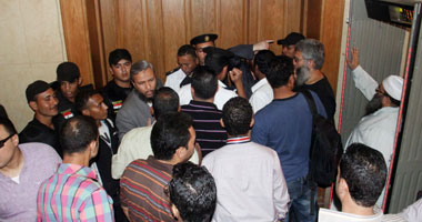 تأجيل محاكمة 3 من ضباط أمن الدولة المتهمين بالتعذيب لــ22 سبتمبر