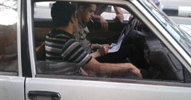 "تمرد" أسيوط: جمعنا 100 توقيع فى ساعة واحدة وتعرضنا للمشادات من ملتحين