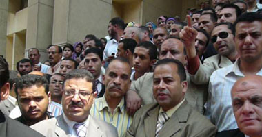 تهديد مدير مكتب المحامى العام بالمحلة بخطف نجله
