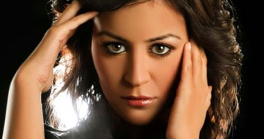منة شلبى تنتهى من تصوير فيلم "نوارة" نهاية الأسبوع الجارى