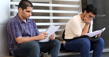 انقطاع التيار الكهربائى عن 15 لجنة بالثانوية بالسويس