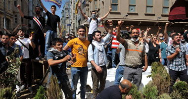 تجدد التظاهرات بعدد من المدن التركية