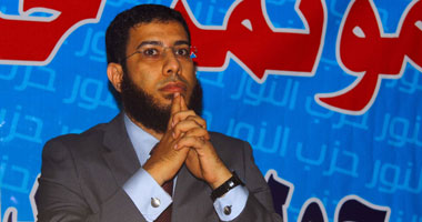 نادر بكار يهنئ "هالة شكر" لفوزها برئاسة حزب الدستور