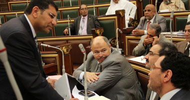وصول أعضاء لجنة تعديل الدستور إلى مجلس الشورى