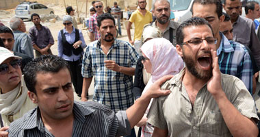 زوجة دومة تقود وقفة تضامنية أمام مديرية أمن القاهرة