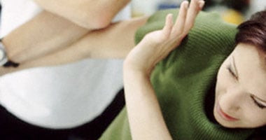 تسعينية فى الأردن تشكو زوجها بعد ضربها بعكاز