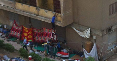 رمضان "رابعة" تحت شعار "كل شىء هنا ممنوع" ولا صوت يعلو فوق صوت الهتافات