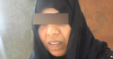 مأساة مطلقة بمحكمة الأسرة.. "نجلاء": الفقر جوزنى 3 مرات.. الأول عجوز والثانى تاجر مخدرات والثالث مغربى.. أكرملى أشحت قدام الجوامع بدل ما انحرف.. ومجتمعنا بيبص للمطلقات نظره "شمال" 