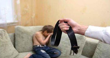 أنت والظروف والمدرسة سر تفوقه أو فشله.. أخطاء تربوية تؤثر على ذكاء طفلك.. مقارنته بغيره وإهمال رأيه وإجباره وعبارات "أنت غبى ومفيش فايدة فيك"أبرز أسباب ضعفه الدراسى.. وزحمة المواصلات والفصل بتكمل عليه