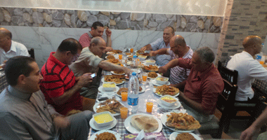 رمضان بطعم الوحدة الوطنية.. موائد الرحمن تفتح أبوابها للجميع 