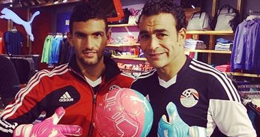 صورة على "فيس بوك" تنهى فتنة عواد  والحضرى  