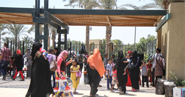  إقبال مكثف على حديقة الجيزة بـ"مطار إمبابة" فى ثانى أيام العيد