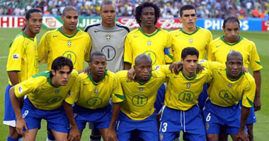 البرازيل تتصدر تصفيات 2010 والأرجنتين تتمسك بالأمل