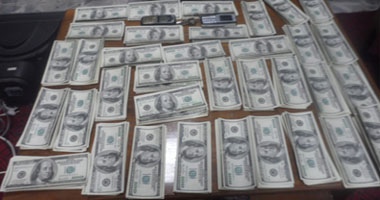 إحباط ترويج 53 ألف دولار مزورة بالإسكندرية
