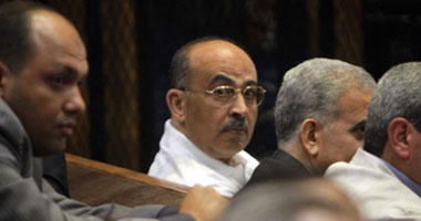فى قضية فرم مستندات أمن الدولة.. الدفاع: سلطة الاتهام خالفت الأوراق لتصيد المتهمين.. وقانون الشرطة يعاقب الضباط على عدم تنفيذ أوامر رؤسائهم.. ولماذا استبعد أبو غيدة من الاتهام رغم اعترافه بأوامره؟