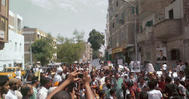 أهالى المنوفية يفضون مسيرة لـ"المحظورة" ويطاردونها فى الشوارع