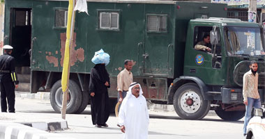 الأمن يواصل استئصال جذور الإرهاب فى سيناء.. مقتل تكفيرى والقبض على آخر وضبط 19 مطلوبا فى عمليات قتل الجنود برفح والشيخ زويد.. وتدمير 9 بؤر إرهابية و5 أنفاق وارتفاع عدد مفصولى الرأس إلى "6"