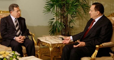السنيورة يشيد بدور مصر الإقليمى