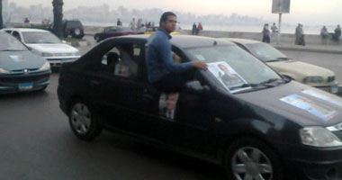بالصور.. مسيرة بالحناطير لدعم "صباحى" بكورنيش الإسكندرية 