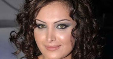 تأجيل فوازير "قمر" لرمضان 2014