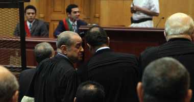 فى قضية غسيل الأموال.. فريد الديب يطلب من المحكمة الحكم بالبراءة لحبيب العادلى.. ويستشهد بمرافعته السابقة.. ويؤكد: وزير الداخلية الأسبق "مظلوم" وباع الأرض مثل غيره لعدم قدرته على بنائها