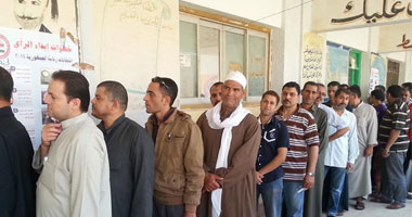 مشادات بين أعضاء حملتى "السيسى" و"صباحى" بالعياط