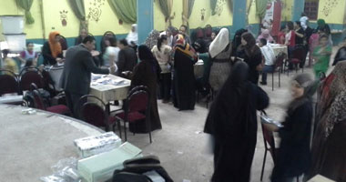 تجمهر أهالى كوم النور بميت غمر لإغلاق اللجنة قبل موعدها بنصف ساعة