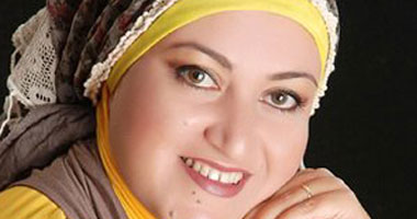 بالصور..إكسسوارات ثلاثية الأبعاد من الصلصال الحرارى لصيف يعكس البهجة