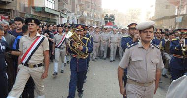 بالصور.. جنازة عسكرية لشهيد الشرطة بطنطا