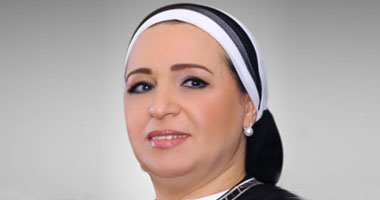 الرئاسة: قرينة الرئيس ليس لها حسابات على مواقع التواصل الاجتماعى