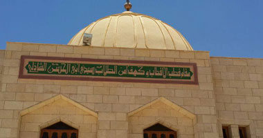 بوح العارفين.. منا من اختصه الله بعز.. قصيدة لـ أبو الحسن الشاذلى 