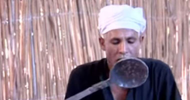 "البِشّعَة".. أقدم جهاز اخترعه المصريون لكشف الكذب.. وعادة يلجأ إليه البدو للتحكيم بينهم.. عبارة عن قطعة حديدية تتوهج حرارة يلعقها المتهم تقرر مصير براءته أو إدانته