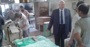 تموين الجيزة يضبط 2 طن سكر تموينى بمركز تعبئة فى اطفيح