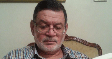 يقرأون الآن.. ثروت الخرباوى يعيش مع "قواعد العشق الأربعون".. رواية تحكى قصة الشاعر الكبير جلال الدين الرومى.. الكاتبة التركية إليف شافاق تقدم لافتات صوفية عن حقيقة الدين والله والإنسان