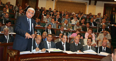 نظيف: قانون البناء الجديد يضبط سوق البناء فى مصر 
