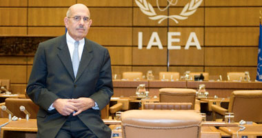 دندراوى الهوارى يطرح السؤال: لماذا لا يستقبل الرئيس مبارك فى مكتبه بمصر الجديدة الدكتور محمد البرادعى كعالم مصرى شرف وطنه فى المحافل الدولية؟