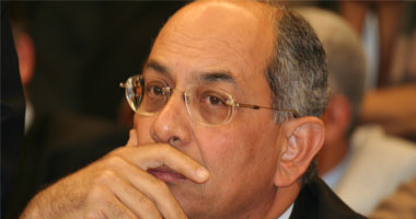 وزير المالية ينفى تقاضى رئيس الضرائب مليون جنيه 