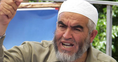 بعد حظر "الحركة الإسلامية" فرع "الإخوان" بإسرائيل.. شرطة الاحتلال تداهم 17 مقرا لها وتل أبيب تجمد أرصدتها.. وزير الأمن يشبهها بـ"داعش".. نواب الكنيست العرب يهاجمون القرار.. وزعيمها: حركتنا ستظل قائمة