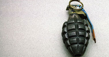 ضبط 7 قنابل يدوية وسلاح آلى بحوزة سباك وسائق بالمنيا