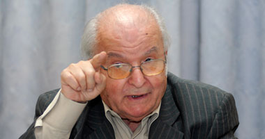 د. حمدى السيد يصف ميزانية "الصحة" بـ"الطين"