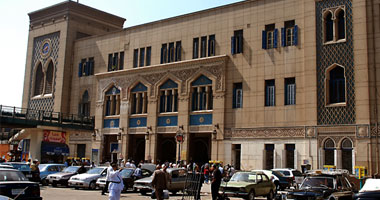 اندلاع حريق بقطار ركاب بمحطة مصر