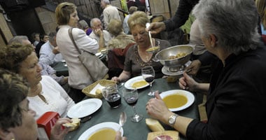"وجبة طعام كاملة" بيورو واحد بمطعم إسبانى