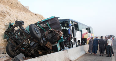 إصابة طفلين بحريق بسيارة نقل بالإسكندرية