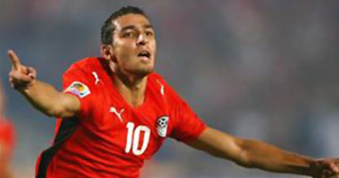 شكرى وشهاب وعفروتو يغيبون عن تدريب الأهلى 