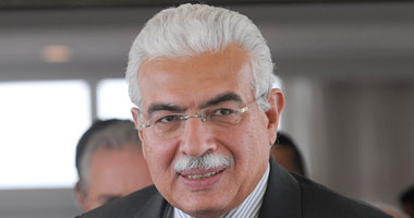 نظيف يؤجل تنفيذ قرارات الإزالة ضد منشآت السلاب  