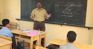 زكريا رمزى يكتب: مشروع قومى للتعليم هو الحل